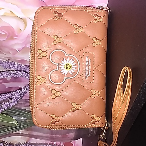 Lovely wallet 🌞😍 - Picture 3 of 7